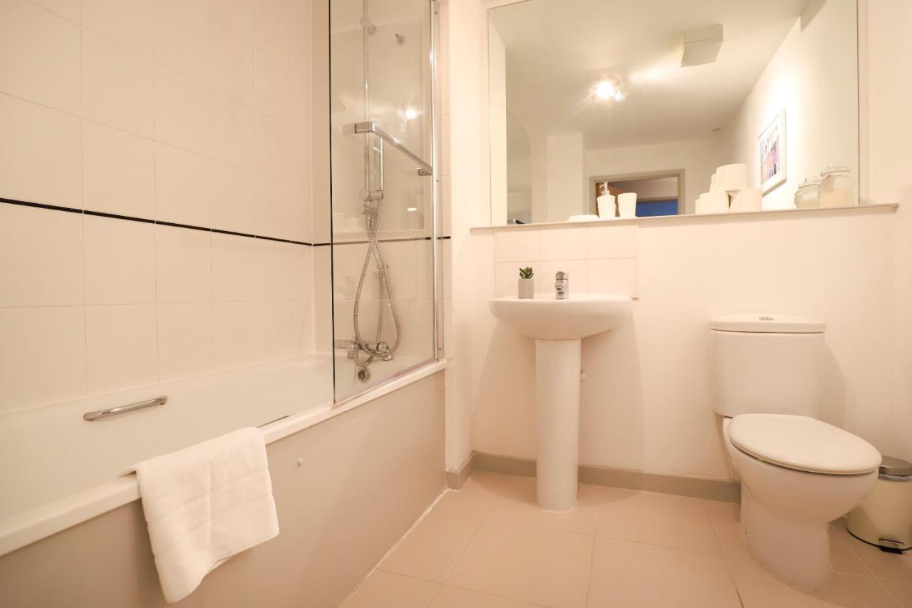 Beautiful 2 Bedroom Property In Borough London Luaran gambar