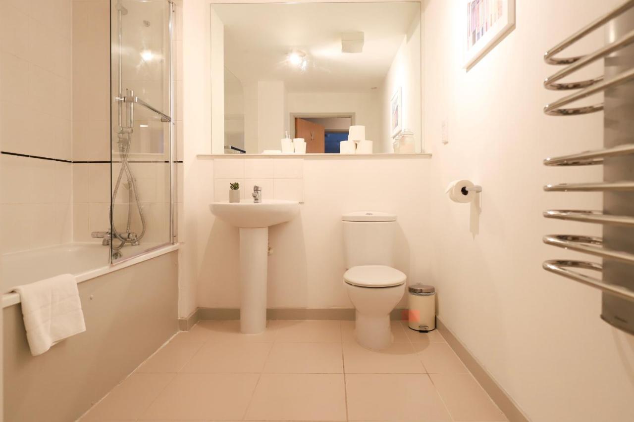 Beautiful 2 Bedroom Property In Borough London Luaran gambar
