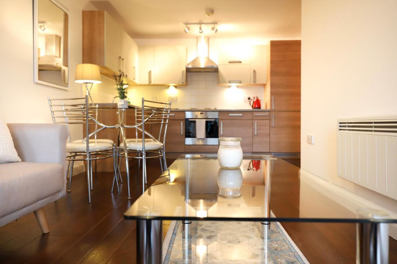 Beautiful 2 Bedroom Property In Borough London Luaran gambar